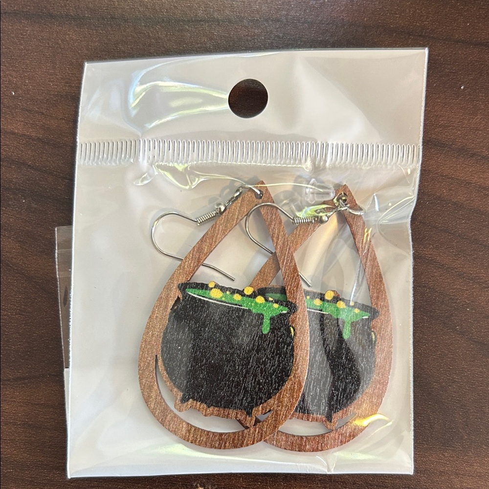Wooden Halloween Earrings (Choose 1) - Picture 8 of 9